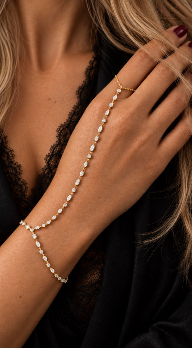 DIAMOND MIXED STONE HAND BRACELET