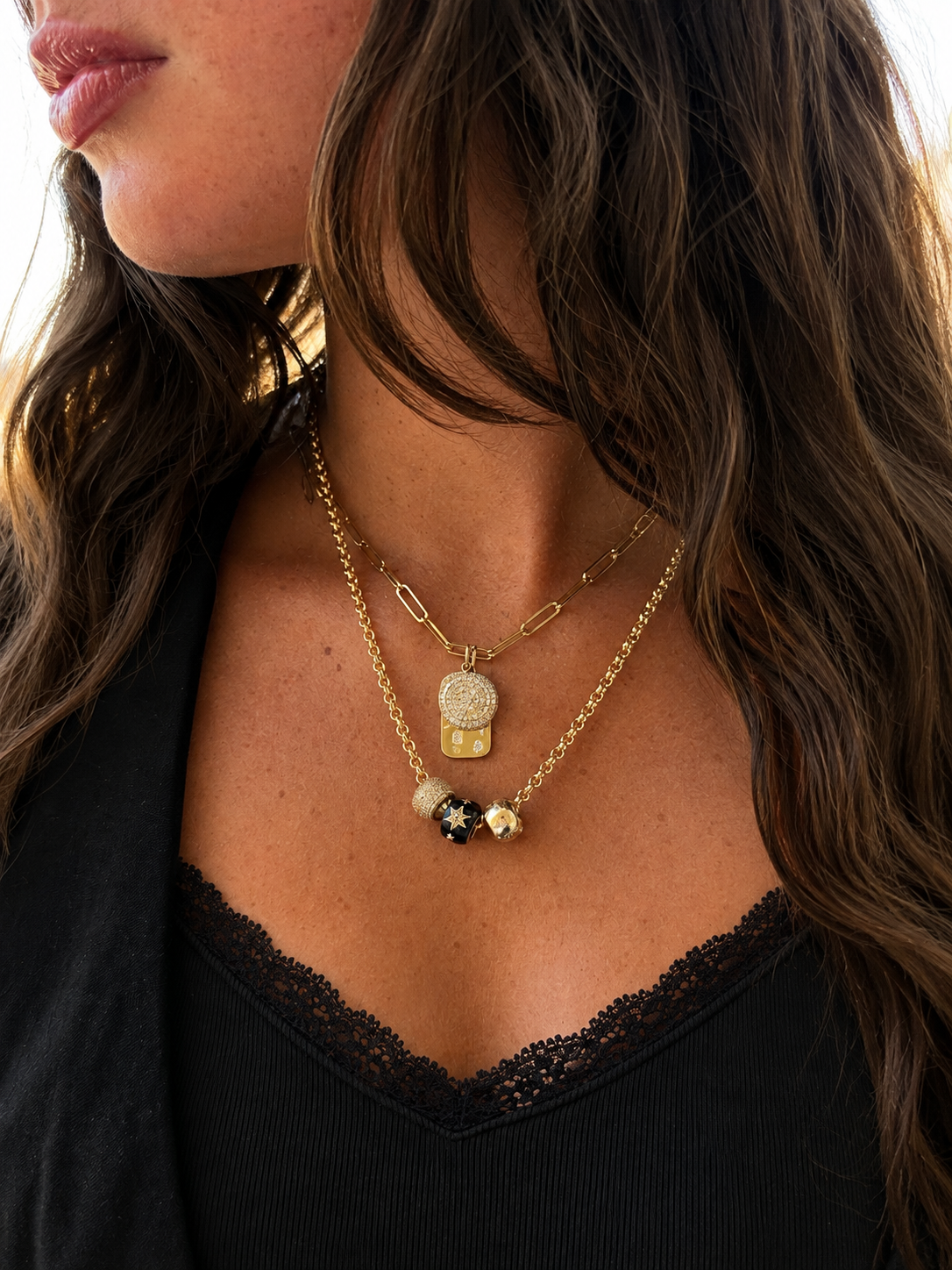 DIAMOND-ENCRUSTED DISC MEDALLION