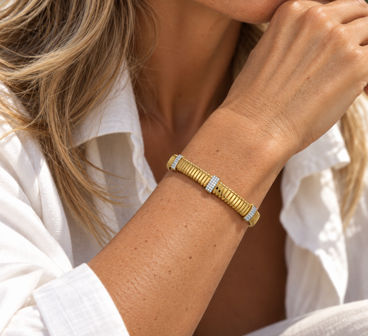 14K GOLD DIAMOND OMEGA BRACELET
