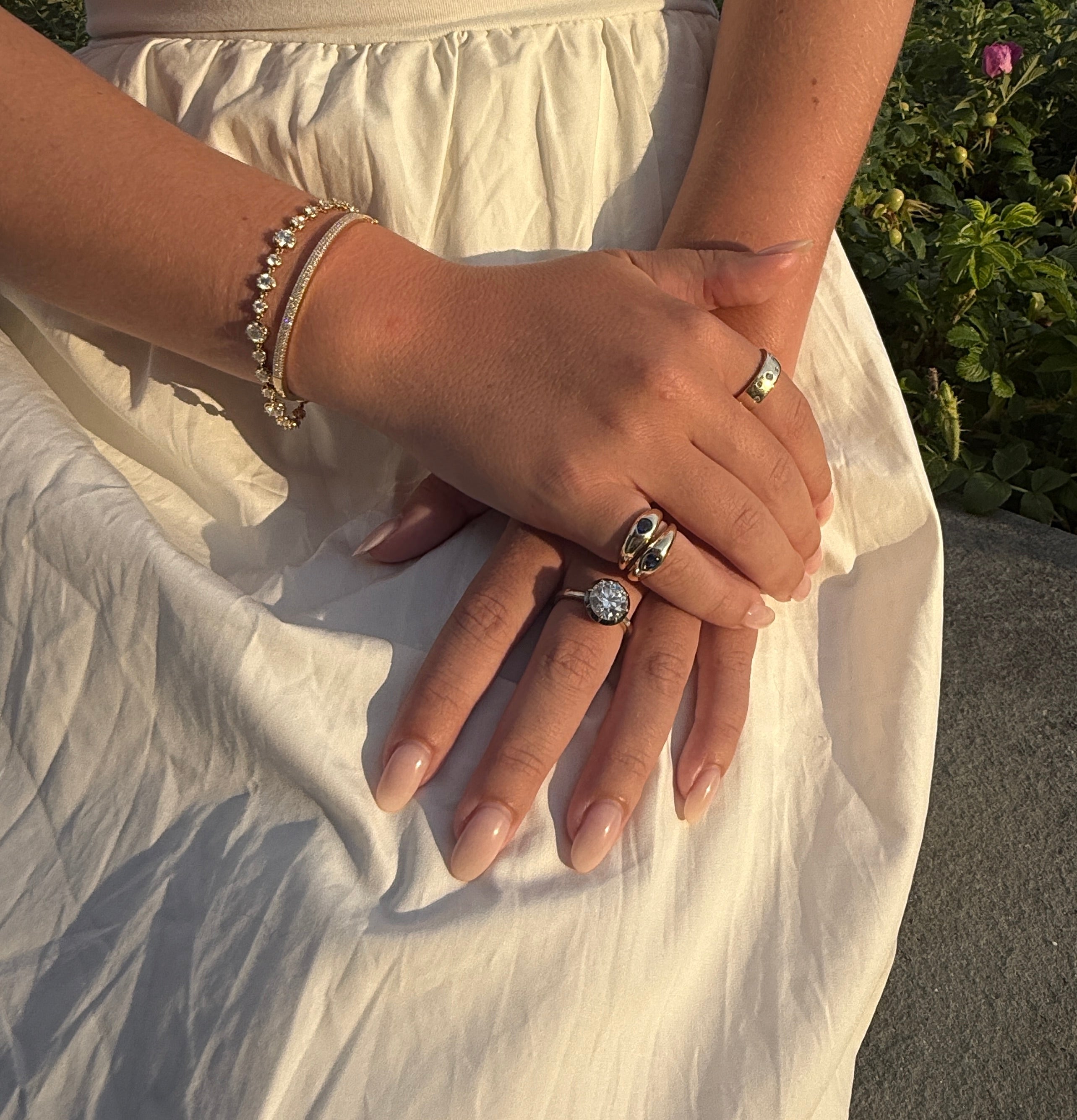 14K GOLD VICTORIA PINKY RING