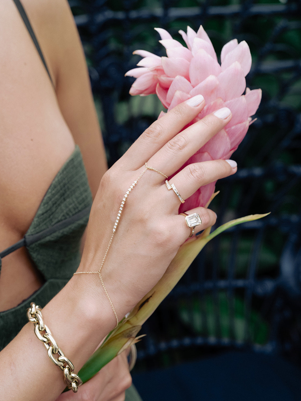 DIAMOND TENNIS HAND BRACELET