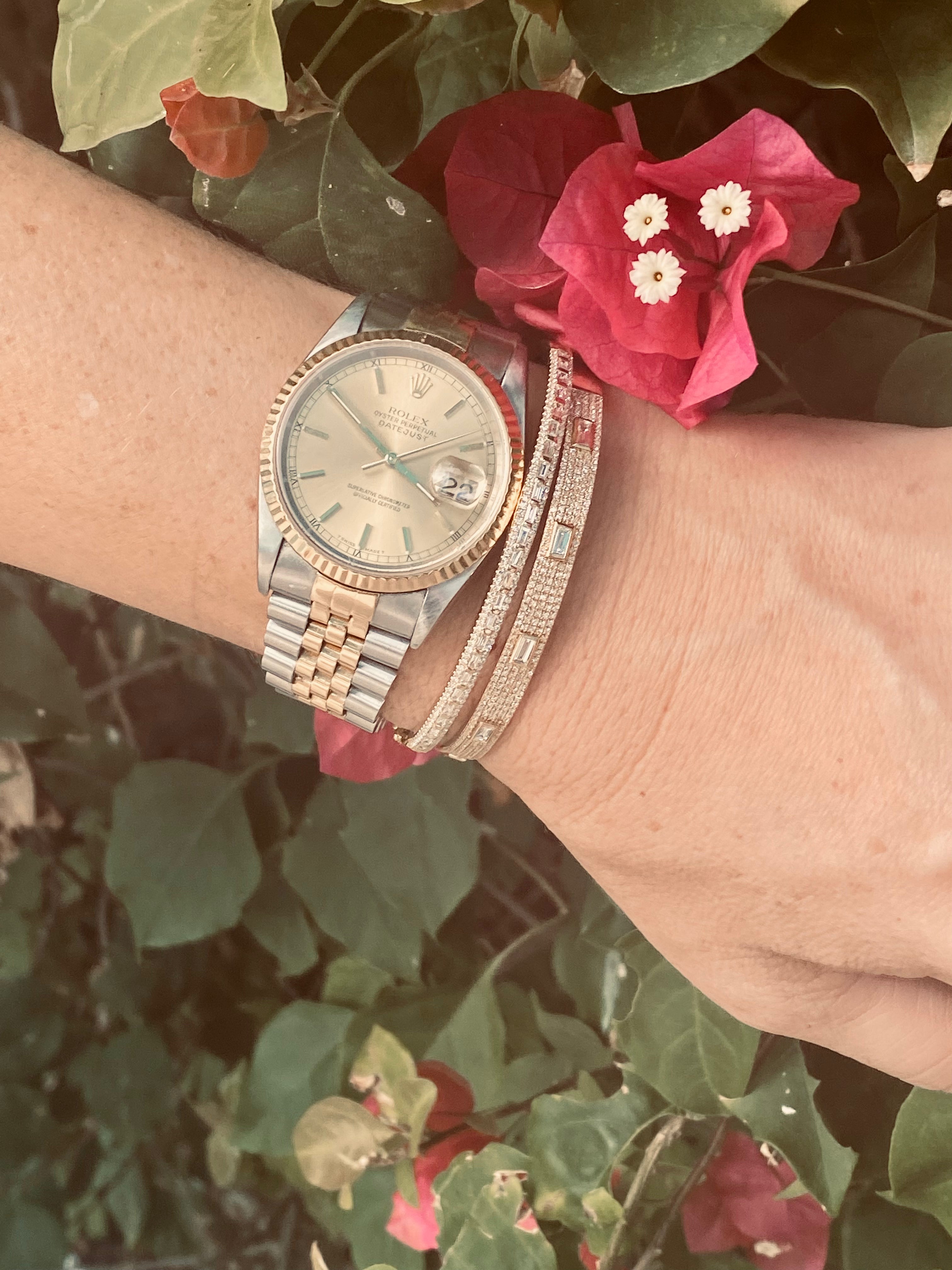 LULU DIAMOND PAVÉ BANGLE WITH INSET BAGUETTE DIAMONDS
