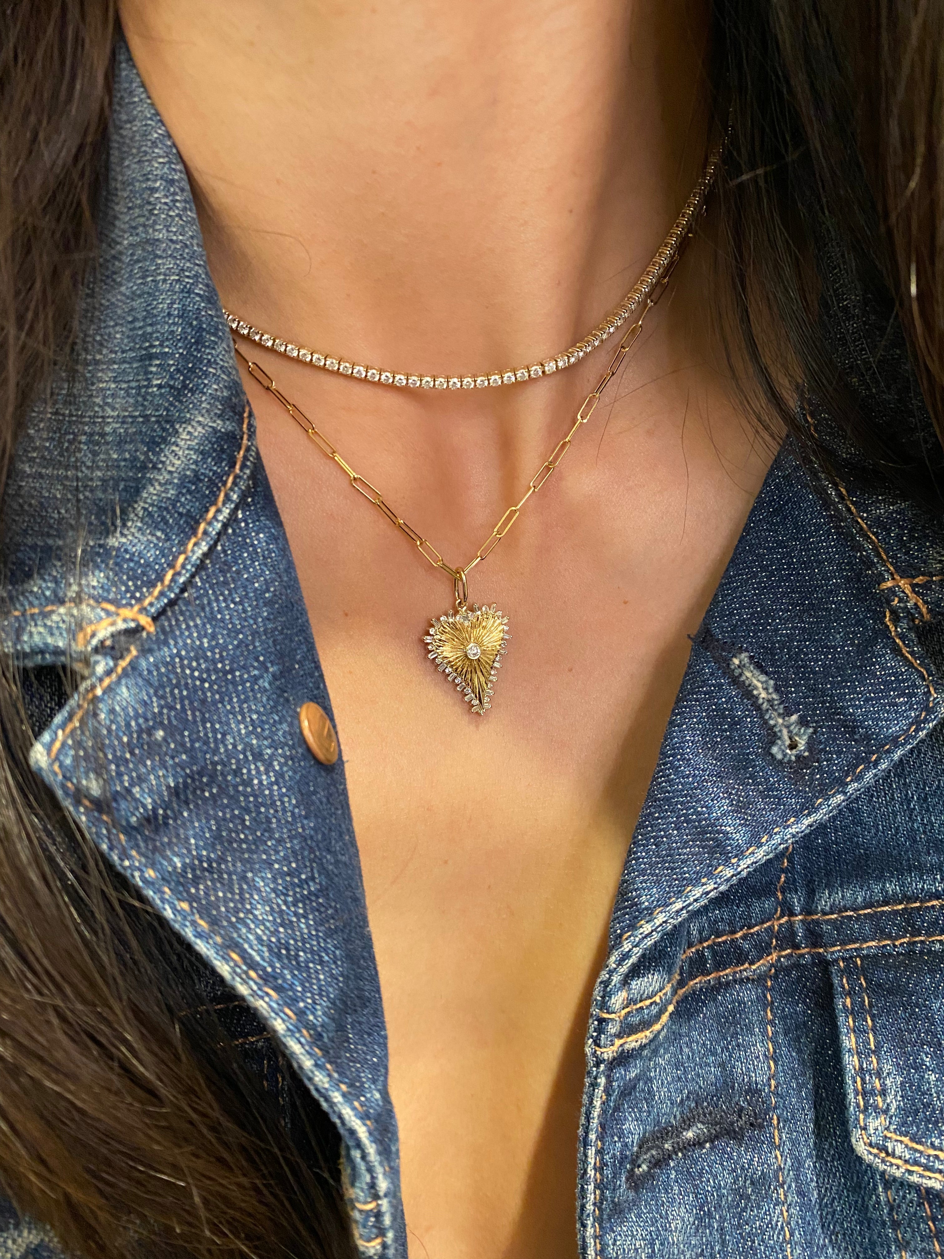 14K Gold Fluted Heart Charm with Diamonds
Gold Heart Charm with Diamond Accents
Fluted Heart Pendant in 14K Gold
14K Gold Heart Charm with Diamonds
Diamond-Embellished Fluted Heart Charm
Heart charm
Diamond heart
Gold heart pendant
Fluted charm
Luxury heart charm
Diamond pendant
Gold charm
Elegant heart necklace
Fine jewelry heart charm
