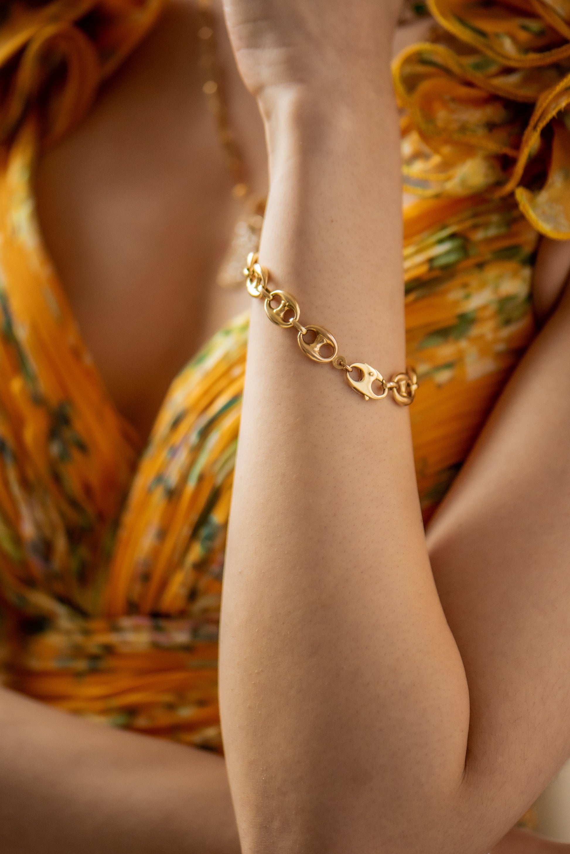 LARGE MARINER LINK BRACELET
14K Gold Puffed Mariner Link Chain
Puffed Mariner Link Chain in 14K Gold
14K Gold Mariner Link Necklace
Luxury Puffed Mariner Link Chain
Designer 14K Gold Mariner Link Chain
Gold chain
Mariner link
Puffed link chain
Chunky necklace
Designer chain
Fine gold jewelry
Luxury chain
Statement necklace
Link necklace