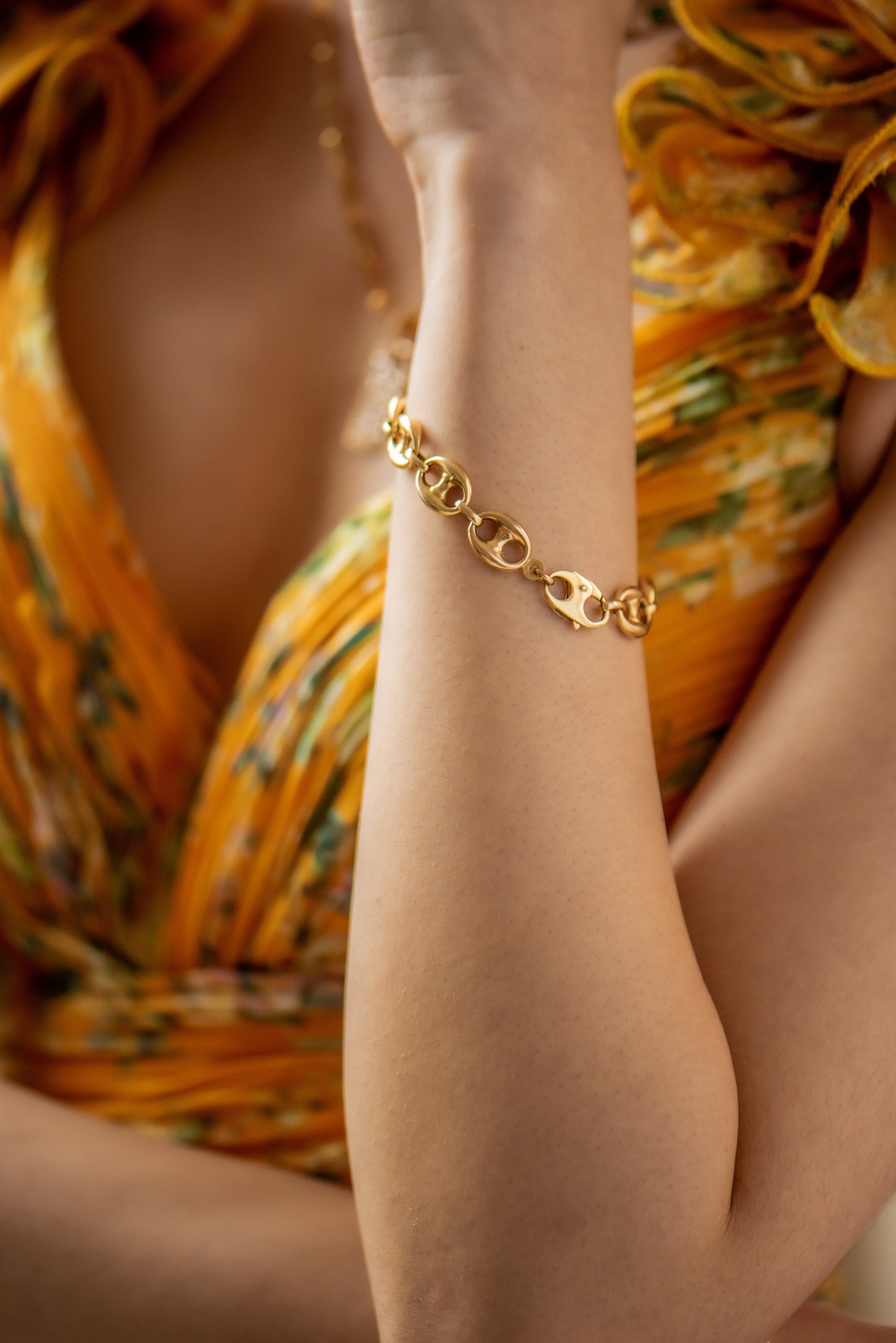 LARGE MARINER LINK BRACELET
14K Gold Puffed Mariner Link Chain
Puffed Mariner Link Chain in 14K Gold
14K Gold Mariner Link Necklace
Luxury Puffed Mariner Link Chain
Designer 14K Gold Mariner Link Chain
Gold chain
Mariner link
Puffed link chain
Chunky necklace
Designer chain
Fine gold jewelry
Luxury chain
Statement necklace
Link necklace