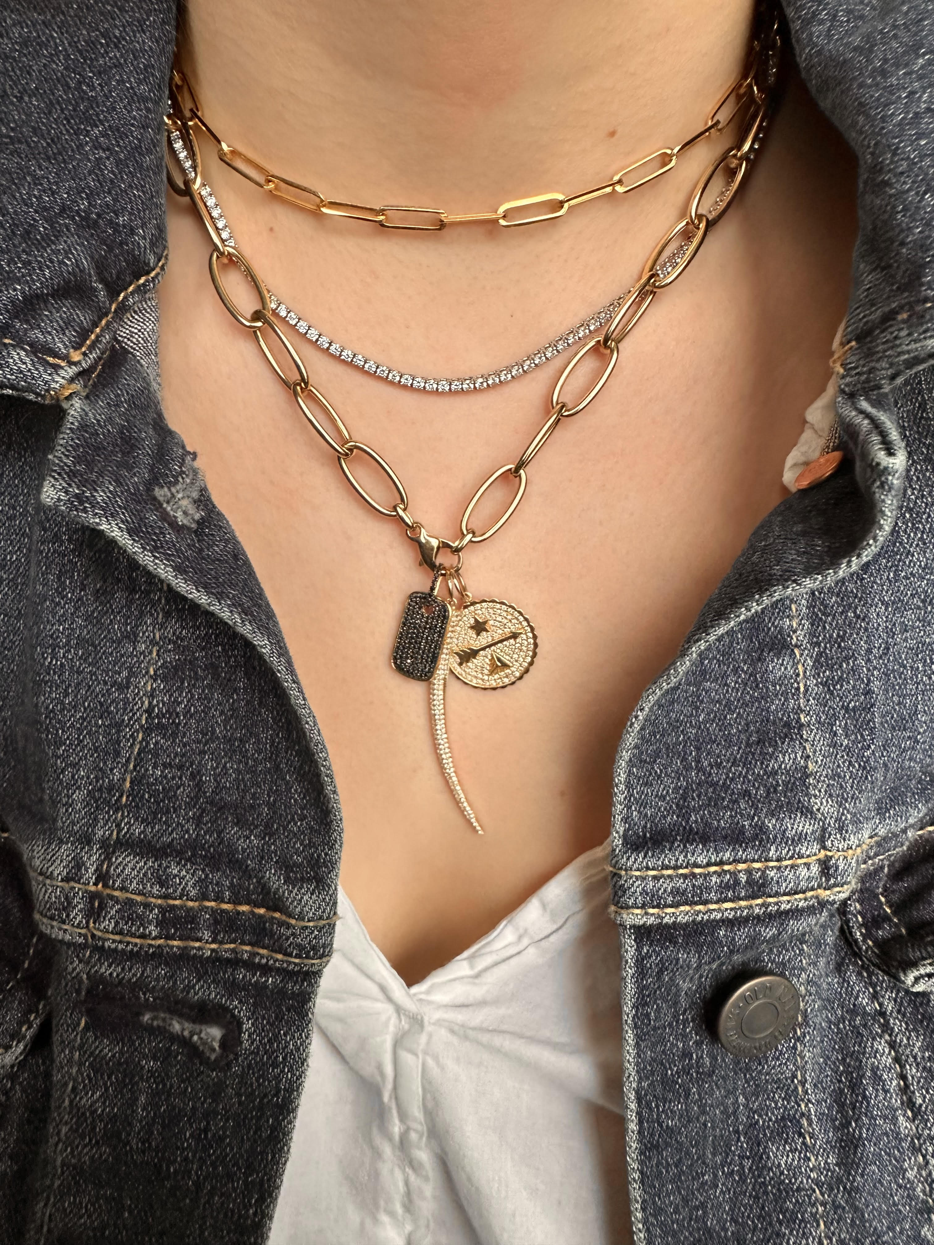 Diamond Horn Charm
Diamond-Encrusted Horn Charm
Luxury Diamond Horn Pendant
Diamond Horn Charm Necklace
Diamond Horn Jewelry
Horn charm
Diamond pendant
Fine jewelry
Luxury charm
Designer pendant
Statement jewelry
Custom charm
Fashion jewelry
Diamond jewelry
